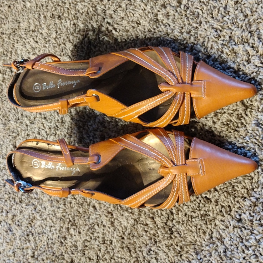 New Bella Fiorenza women's heels size 9
